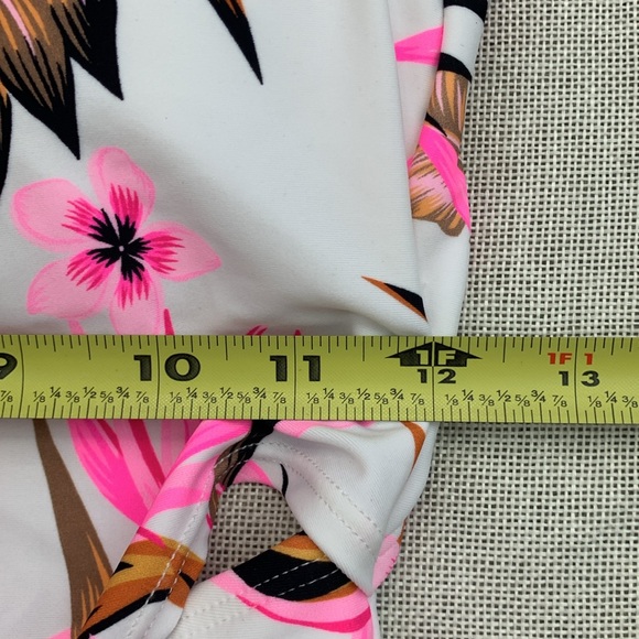 Salt + Cove Women's Tropic Time Knot-Front Front-Cutout Swimsuit Size M - Picture 10 of 10